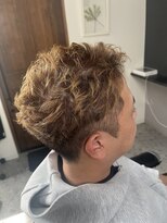 ボンド(Bond)&nbsp;20代30代40代カット メンズパーマ　シェービング　眉毛　岐阜市