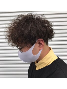 ルシードスタイルアートラッシュ(LUCIDO STYLE ARTRUSH) 波打ちパーマ