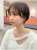女性らしいショートヘア