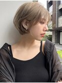海外ヘア ハイトーン耳掛けボブ プラチナブロンド A0603