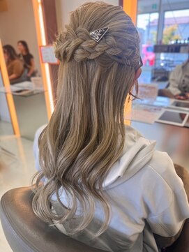 バランス(BALANCE.) ハーフアップ