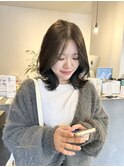 くびれレイヤーカット透明感オリーブカラー結べるボブ