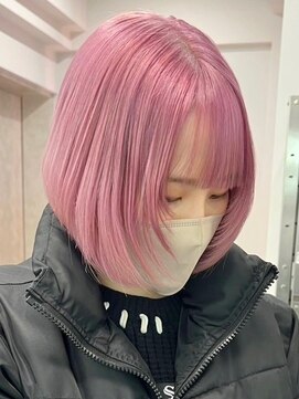 ウィコ 新宿(WICO) ペールピンク[新宿駅/ボブルフ/ダブルカラー/小顔]