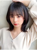 韓国風レイヤー/外ハネくびれ/ミディアムレイヤー/ぱっつん前髪
