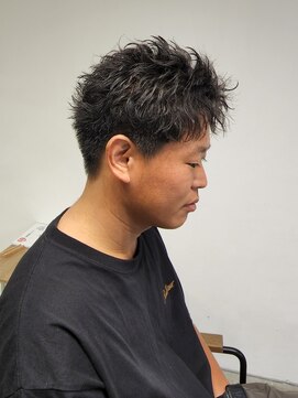 ニアウ 伊勢崎連取店(Niau) スパイキーショートツイストスパイラルパーマ