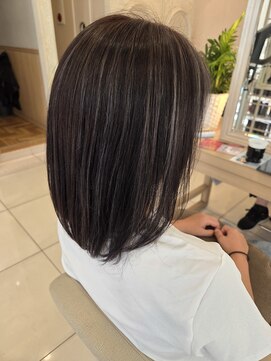 ミーサ(MYSA) シルバーグレーハイライトカラー