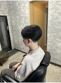 毛流れセンターパート×テーパーフェード