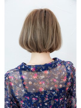 クート 北浦和(ku-to) ショートボブにハイライトイルミナカラー×北浦和×髪質改善