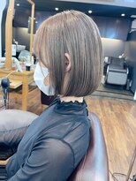 レイラバイアフロート 吉祥寺(Lila by afloat)&nbsp;ペールベージュのコンパクトなミニボブ【Lila by AFLOT】小笠原