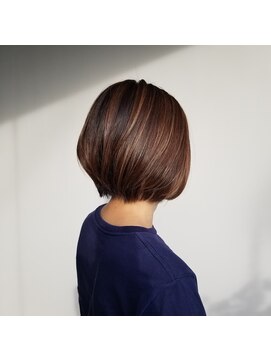 サラジュ 逆瀬川店(SARAJU) 大人ショートボブ