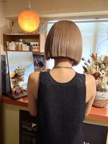 マエストロ(Maestro)&nbsp;☆☆ミルキーベージュのぷつんとボブ