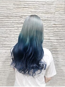 ビス ヘア アンド ビューティー 西新井店(Vis Hair&Beauty) グラデーションカラー×寒色カラー×ブリーチカラー