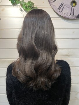 ロミバイリー(Romi by Lyee) ミルクティーグレージュ