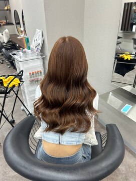 エミーバイモアムー(Emmie byMoremuu) ブリーチなしミルクティー