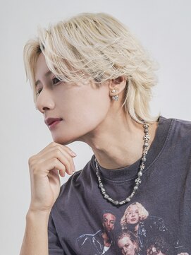 メンズヘアセンス 渋谷(MEN'S HAIR SENSE) フェザーショート/ホワイトブロンド/ニュアンスパーマ/渋谷