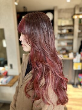 ウェリラバイハク(WeLila by haku) インナーカラー×レイヤーカット