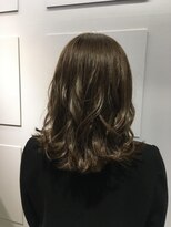 レンネ(Renee)&nbsp;ローレイヤーミディアム×アッシュベージュ