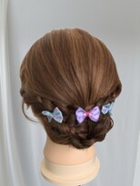 アヴソリューク(Absoluk)&nbsp;お子様ヘアセット　キッズ　ジュニア　ギブソンタック
