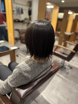 ティア ヘアデザイン(Theia hair design) 外はねボブ