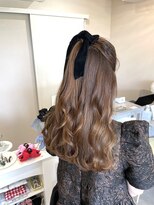 アヴェリー(avely)&nbsp;簡単ヘアアレンジ/ベージュカラー/レイヤーカット/髪質改善