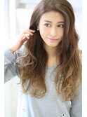 脱力系！抜け感が旬の大人女子ゆるふわカール