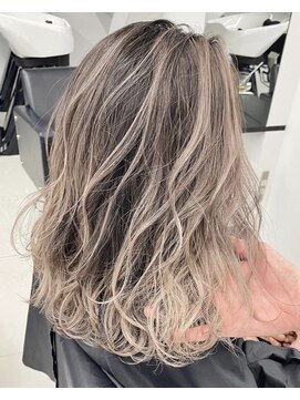 アライブ キチジョウジ(ALIVE Kichijoji) ALIVE吉祥寺 デザインカラーバレイヤージュ外ハネボブローライト