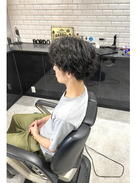 ボルド(MEN'S HAIR SALON BORDO) センターパート×スパイラル