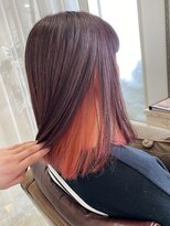 アドラーブル はなみずき店(adorable)&nbsp;今流行りのインナーカラー 切りっぱなしボブ×レッドカラー