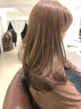 インビテーション(invitation) 【invitation】キャラメルミルクティーカラー