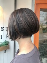 ココ スムス(coco sumusu) 前下がりショートボブ×ハイライト