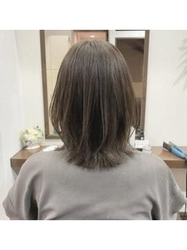 アルバ ヘアリゾート(ALBA) 【ALBAさわ】グレージュカラーくびれレイヤー　☆★