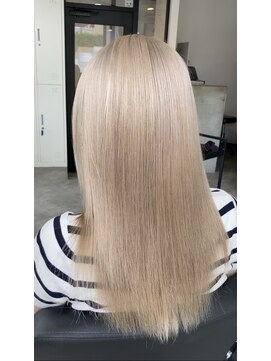 ラフ 難波店(LAFF) #黒髪#ボブルフ#ネビージュ#小顔#ワンレン