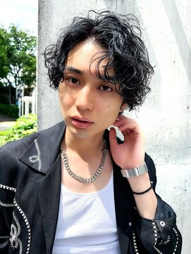 ライラ(Lyla) 色香、脱力を感じる　ラフでルーズなツイスパミディウルフ