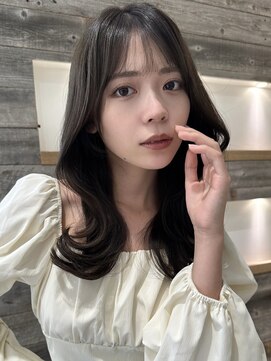 アイヴィ 表参道(IVY) フェイスレイヤーくびれヘア【肥田亜沙美】