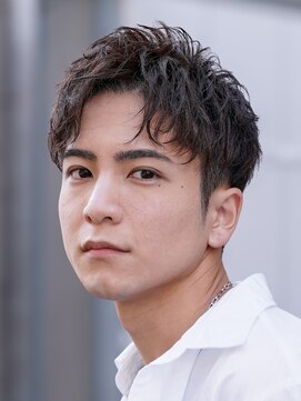 レタッチバイフィフス(RETOUCH by fifth) センターパートウルフカットシャドウパーマニュアンスパーマ