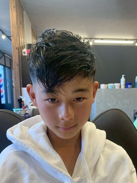 スター(STAR) 濡れ感マッシュ×フェード/キッズ/小学生/中学生/男の子