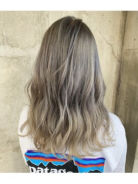 ガルボヘアー 桟橋店(garbo hair) グレージュカラーハイトーンツヤ髪
