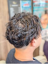 キングマンバーバー 田町店(KING MAN BARBER) センターパートパーマ