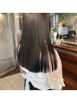 ギフトサニーサイド(gift sunny side) ぱつっと黒髪ストレートロング＊切りっぱなしロング