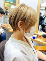 アヴァロン(AVALON)&nbsp;絶壁解消×イルミナカラー×前下がりくびれショート永田カズヤ