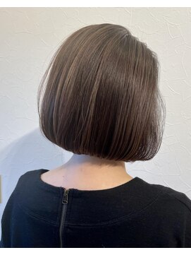 ラテ アトリエ(latte atelier) 大人可愛い/艶ボブ/ヌーディーベージュ