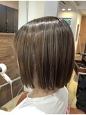 肩上切りっぱなしボブ