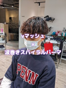 コワファーストナガサキシャンプーボーイ(COIFF1RST NAGASAKI SHAMPOO BOY) vマッシュ×波巻きスパイラルパーマ