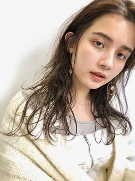 ラヴェスト(LOVEST) くせ毛風ナチュラル