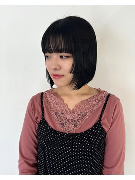 ネルケ 立川(nelke) ステップカット/顔周りカット/ブルーブラック