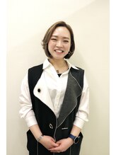エレノア 梅田 大阪駅前第4ビル店(Eleanor) Kana 