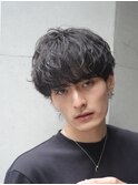 スパイラルパーマ×マッシュスタイルでおしゃれな雰囲気に◎
