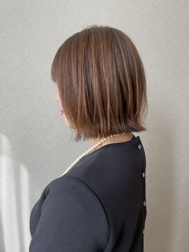 サークル(CIRCLES) ワンレングスボブカット