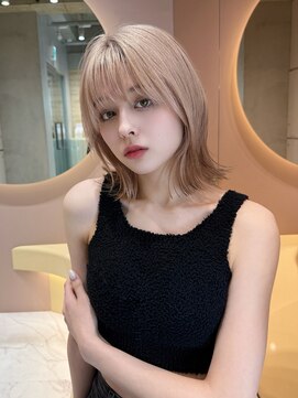 ロンドプロフィール 浦和(Lond profil) イメチェン ボブ 外ハネボブ 美髪 ホワイトブロンド 韓国