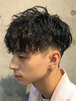 エリマバイフィフス 調布(elima by fifth) ツイストスパイラルパーマメンズマッシュセンターパートウルフ